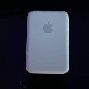 Mobile apple battery pack